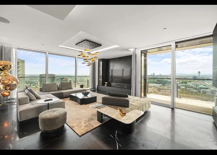Luxurious Penthouse Triiiple Towers - What\'App - 0034-656-619-782 - For Reservations!
