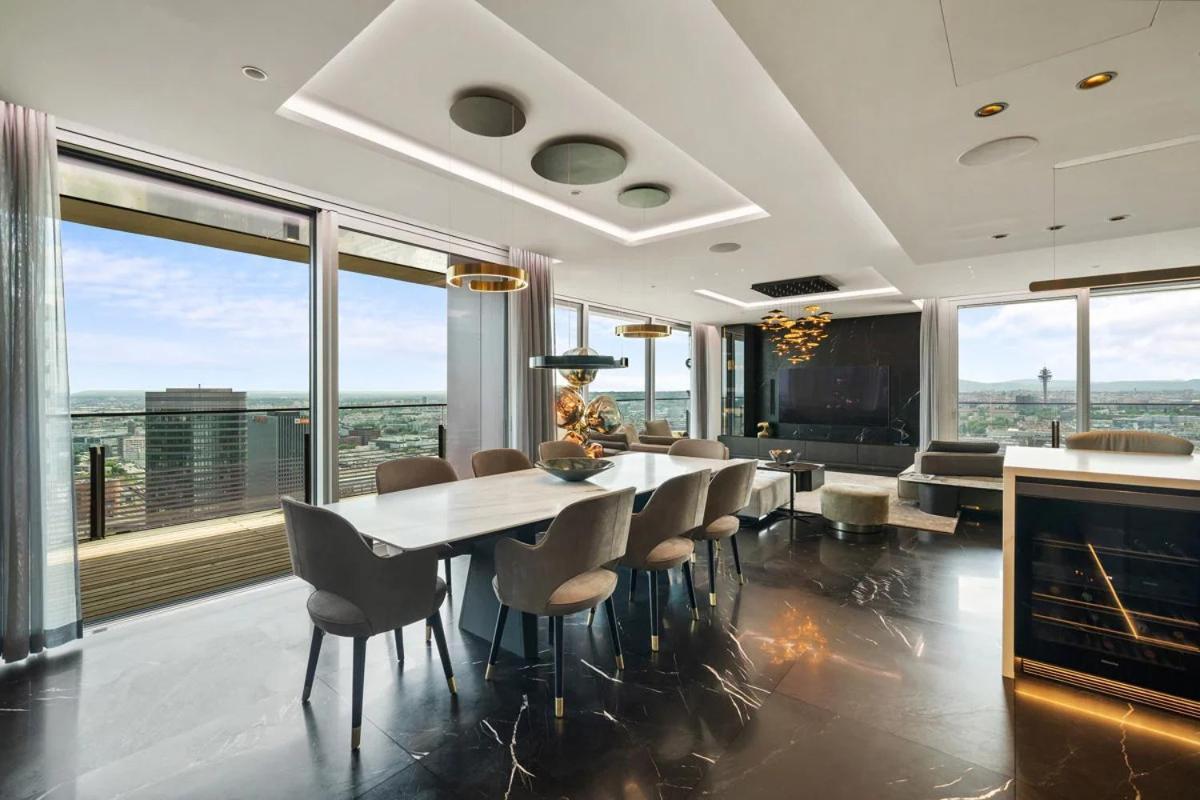 Luxurious Penthouse Triiiple Towers - What'app - 0034-656-619-782 - For Reservations! * Wien