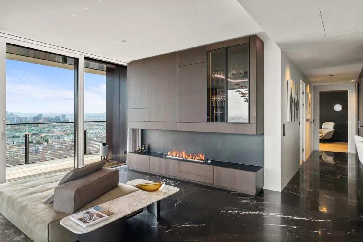 Apartment Luxurious Penthouse Triiiple Towers - What'app - 0034-656-619-782 - For Reservations!