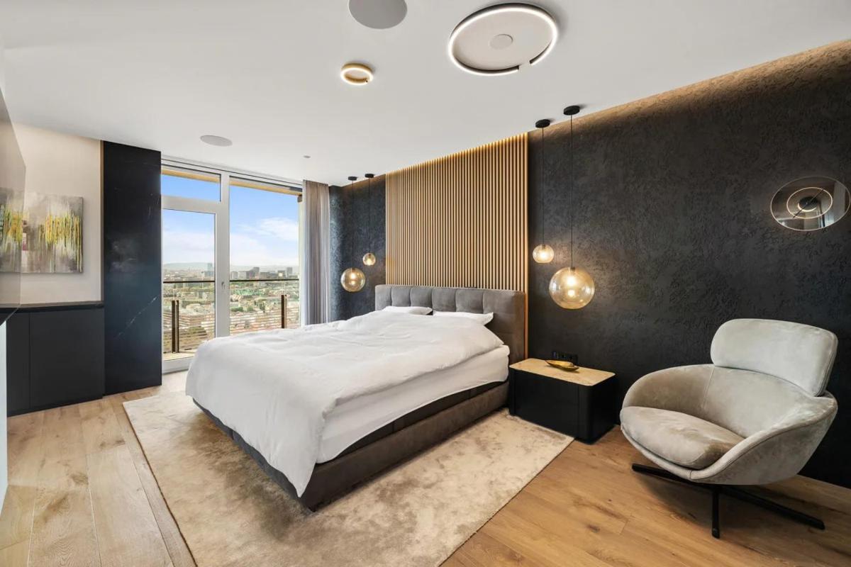 Luxurious Penthouse Triiiple Towers - What'app - 0034-656-619-782 - For Reservations!